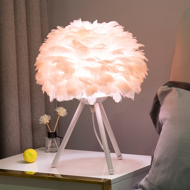 feather table lamp