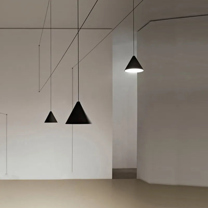 Line Wire Pendant Light