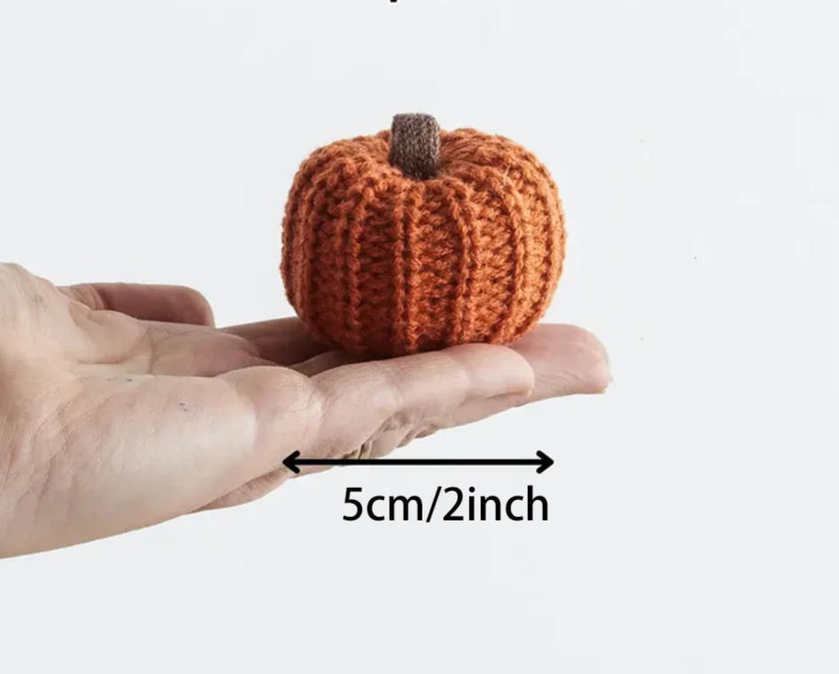 Knit Pumpkin Garland